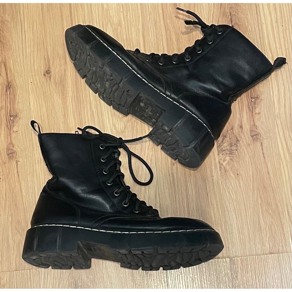 Union Bay Women 10 Hayden Combat Chunky Goth Punk Biker Zip Boot Black Rock chic